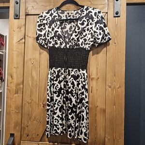 Chic Black and White Patterned Dress